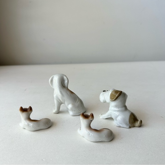 Vintage Bundle of Porcelain Dogs - Picture 2 of 4
